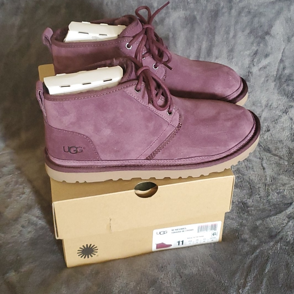 Ugg Neumel lace up bootie sz 11